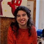 Étudiante en art, propose d'enseigner aux primaires, collège et lycée